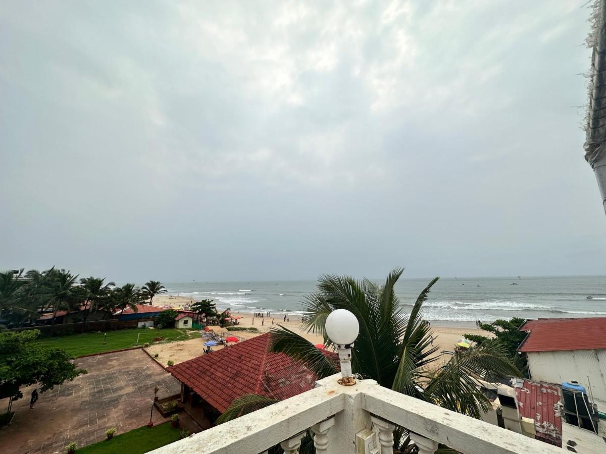Hotel Salty Waves Baga Buitenkant foto