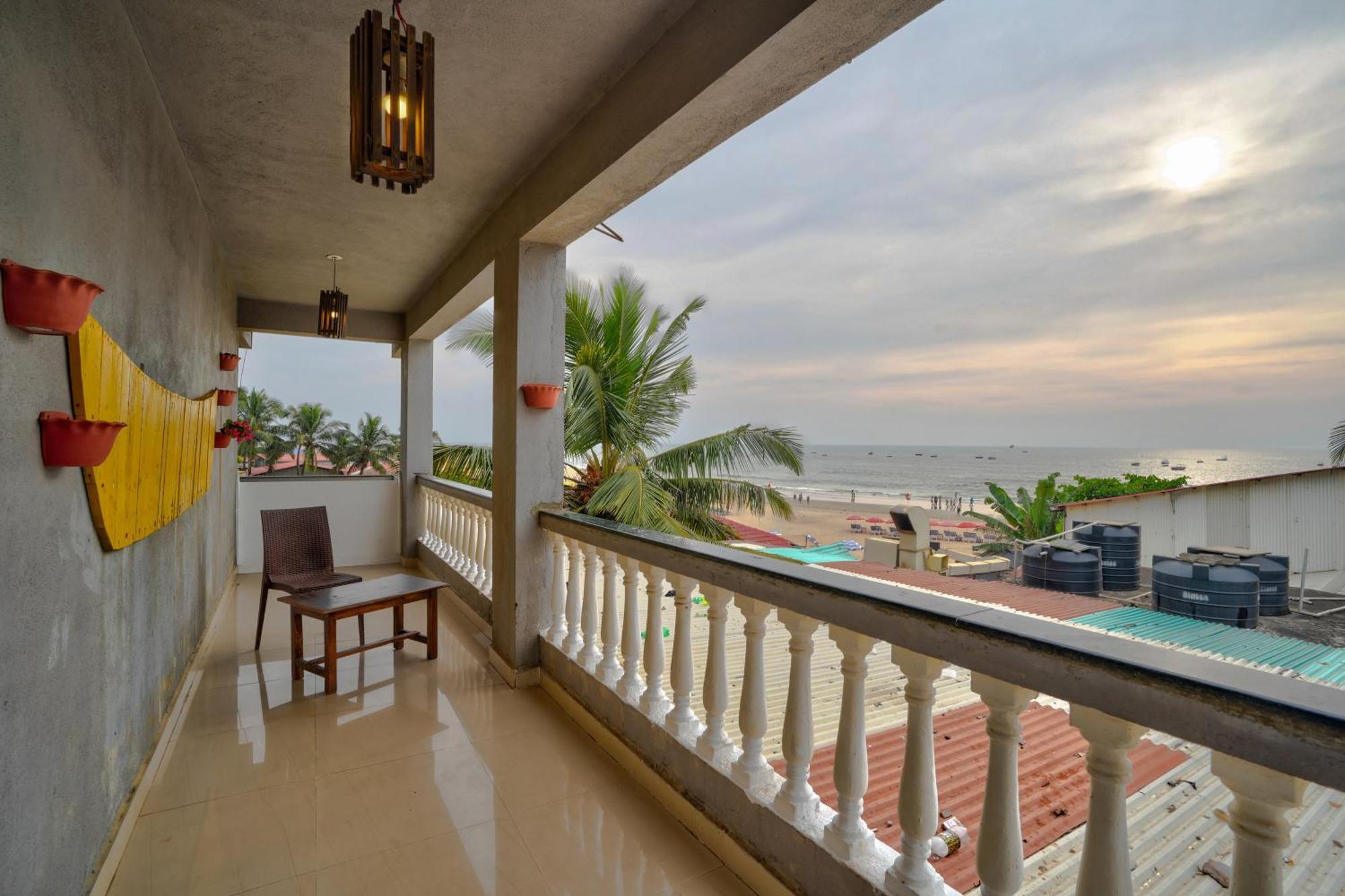 Hotel Salty Waves Baga Buitenkant foto
