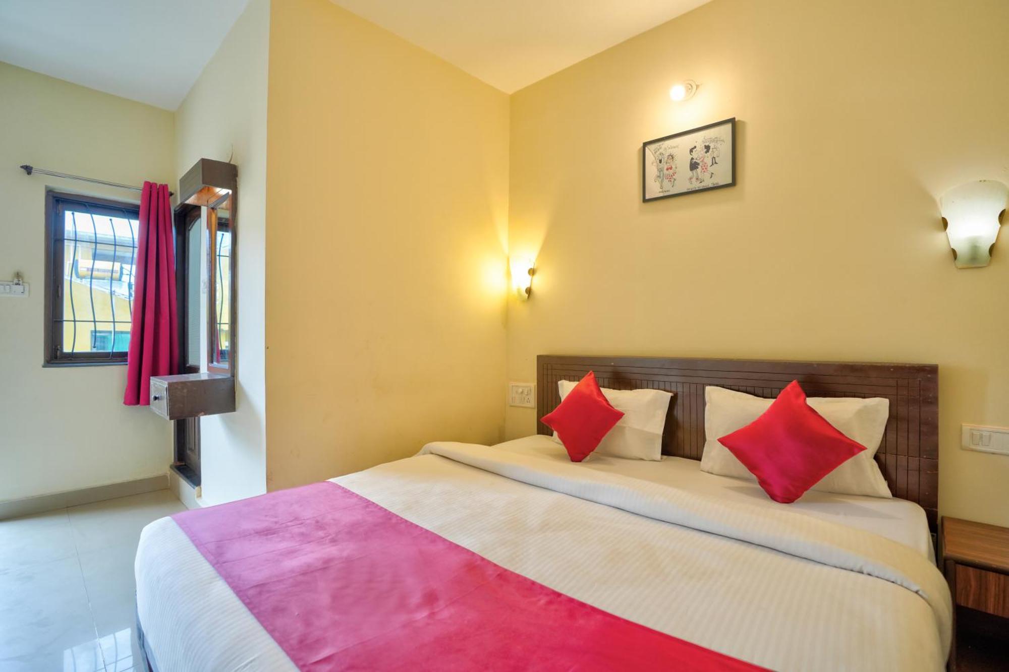 Hotel Salty Waves Baga Buitenkant foto