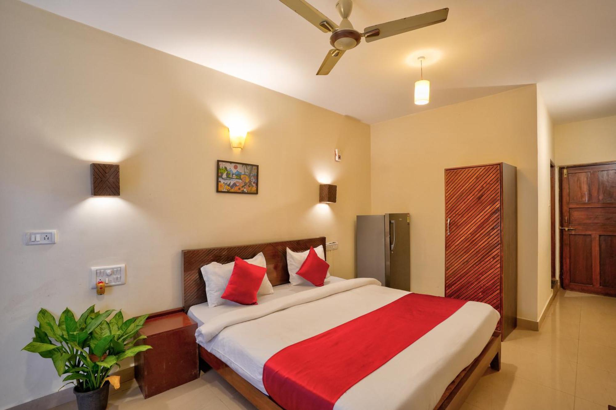 Hotel Salty Waves Baga Buitenkant foto