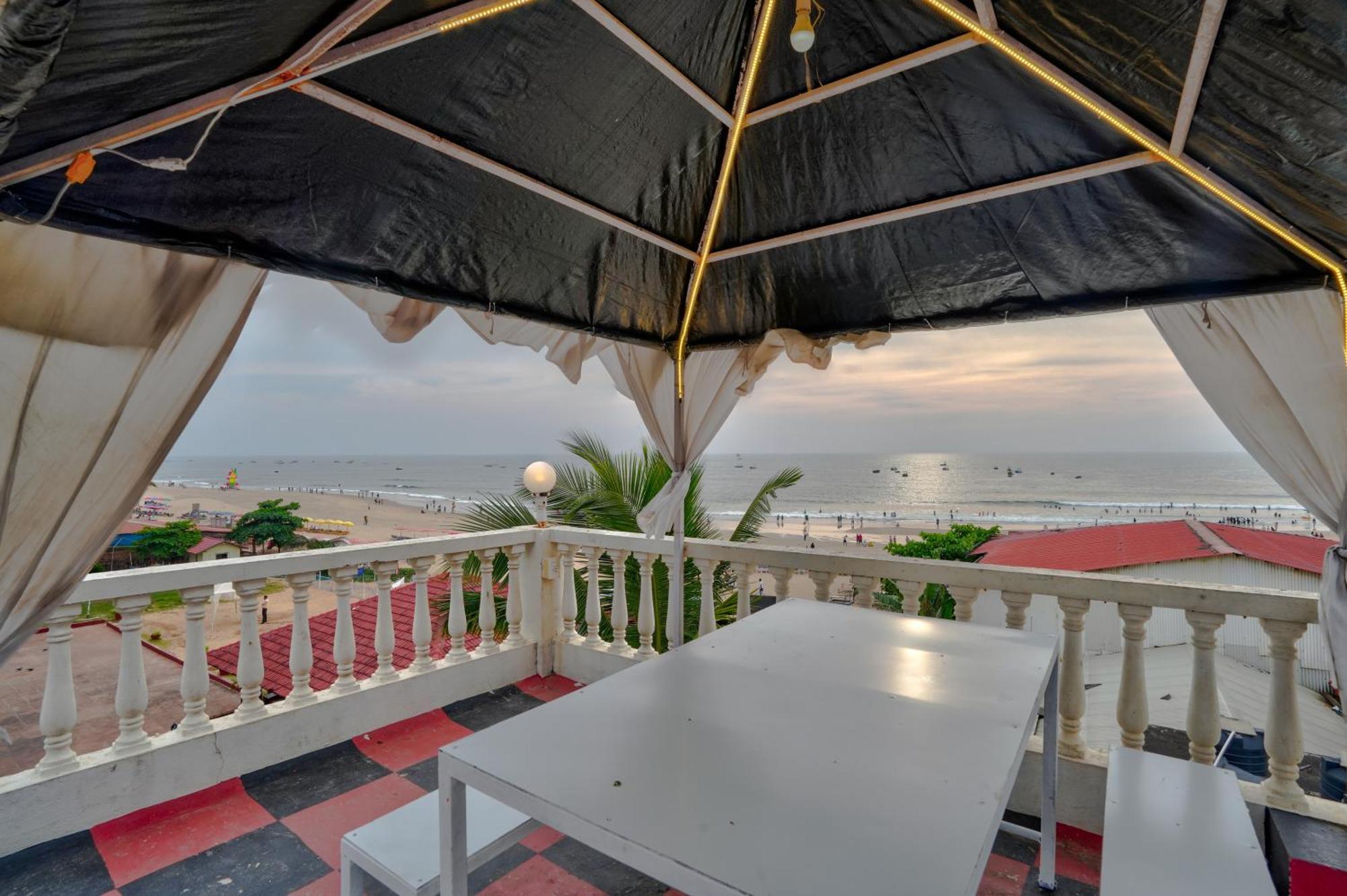 Hotel Salty Waves Baga Buitenkant foto