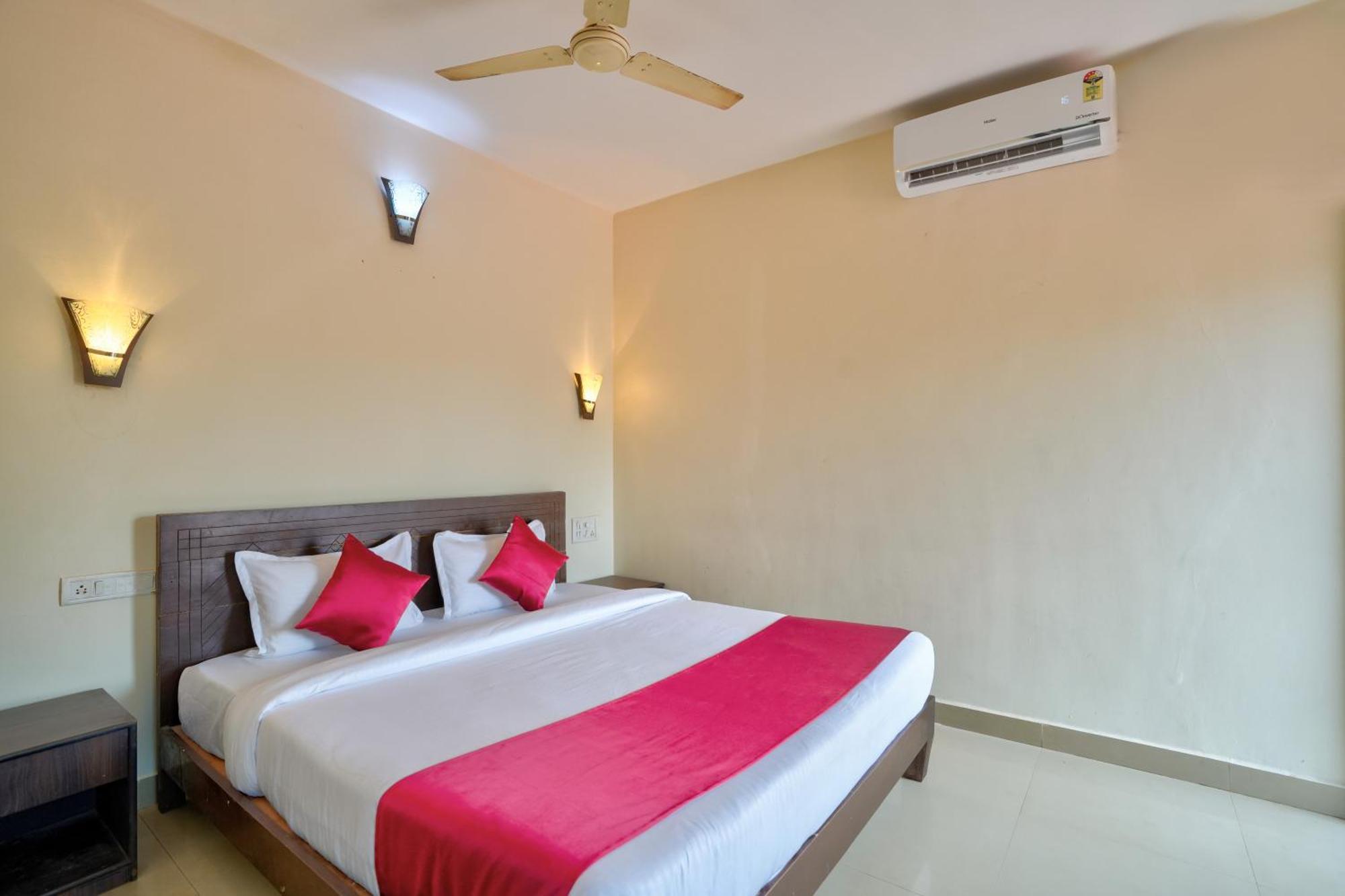 Hotel Salty Waves Baga Buitenkant foto