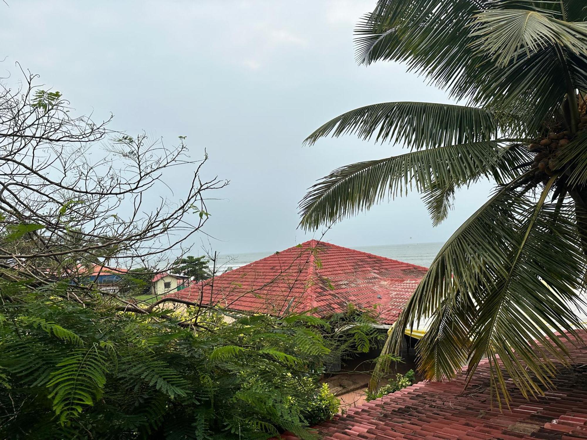 Hotel Salty Waves Baga Buitenkant foto